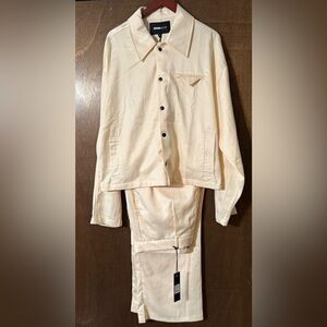 Mens 44R cream satin wide leg leisure suit / NEW
